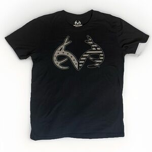 Realtree Men's Black Tee, Segmented Deer Short Sleeve T-Shirt Size Medium